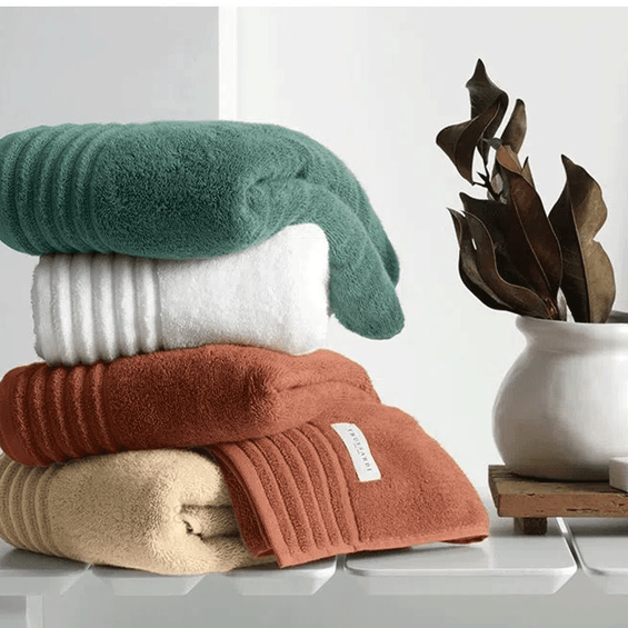 Detalhe-toalha-de-banho-verde-musgo