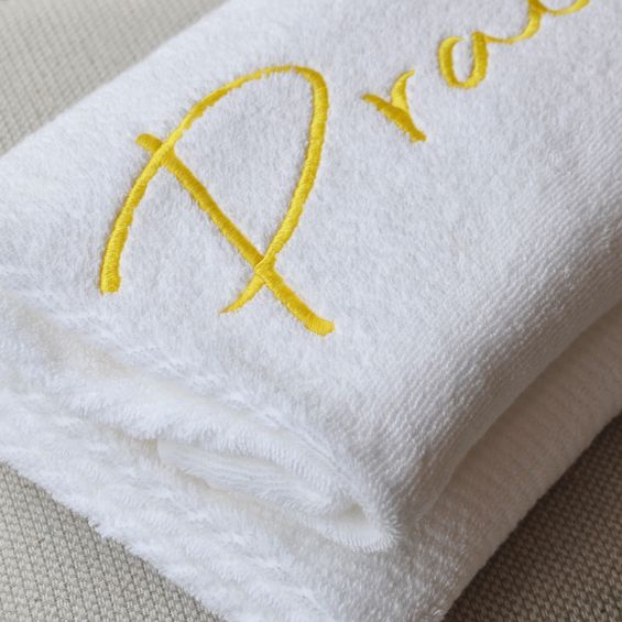 Detalhe-toalha-de-praia-amarelo