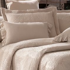 Kit-Colcha-Portuguesa-Princesa-Fendi--Detalhe.jpg