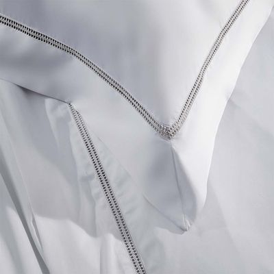 400-FIOS-BAMBOO---SILKEN-Jogo-de-lencol-Branco-Still--detalhe-02