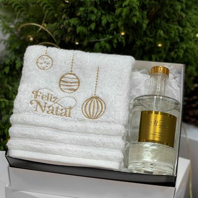 Kit-Toalha-de-lavabo-Feliz-Natal--Dourado-com-difulsor